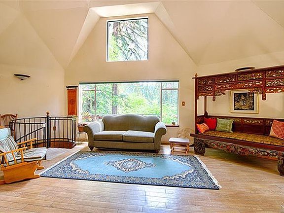 3rd image of 9085 Middle Terrace