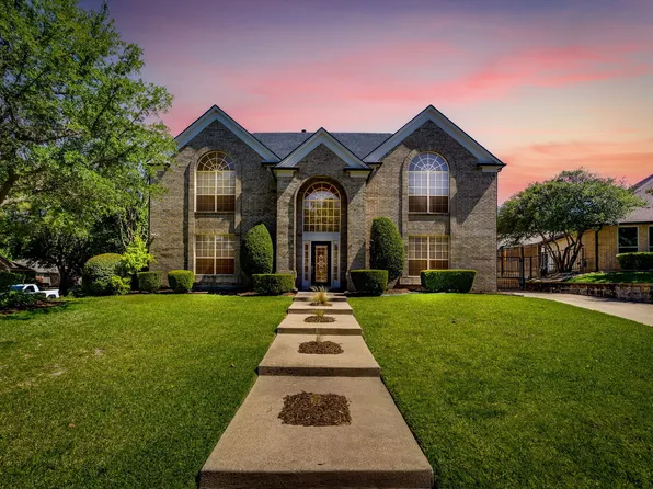 7501 Amhurst Cir, Fort Worth, TX 76132