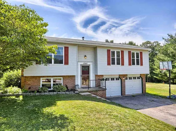 1381 Brighton Cir, Seven Valleys, PA 17360