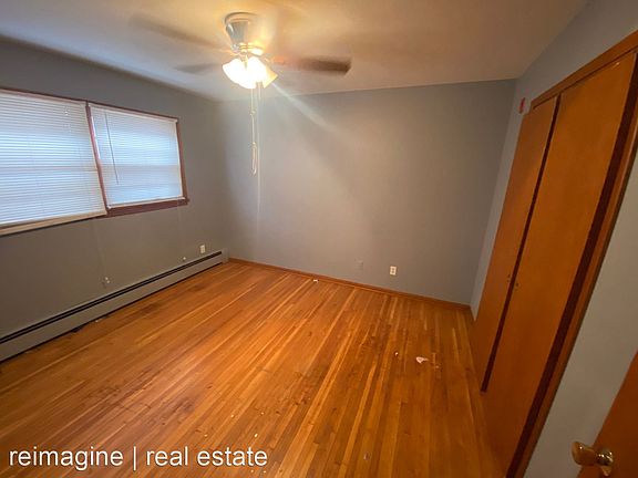 5th image of 3211 Minnehaha Ave APT 104