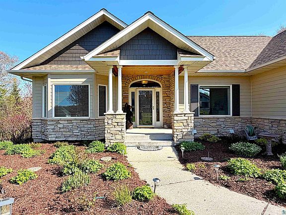 2nd image of 2717 Northridge Dr