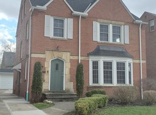 3906 Faversham Rd, University Heights, OH 44118