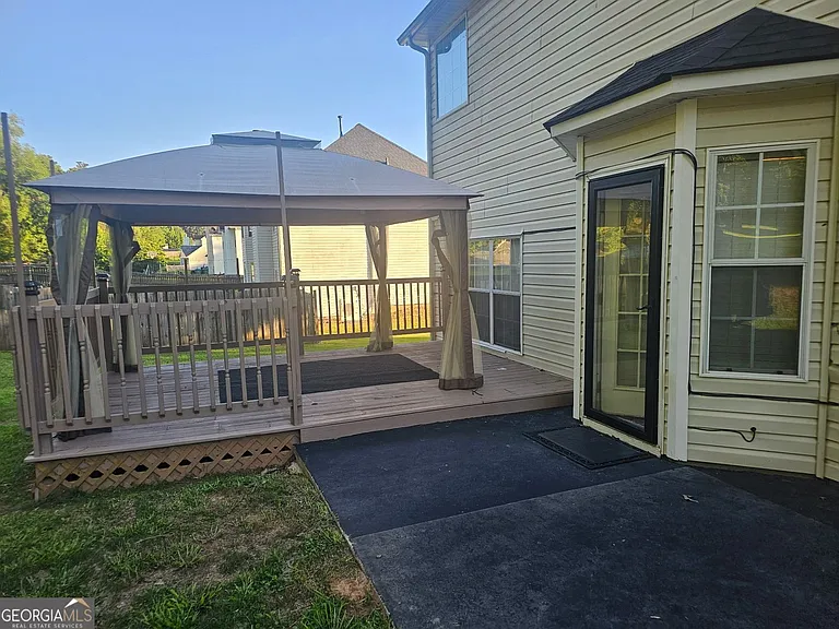 9376 Carnes Crossing Cir — Photo 16
