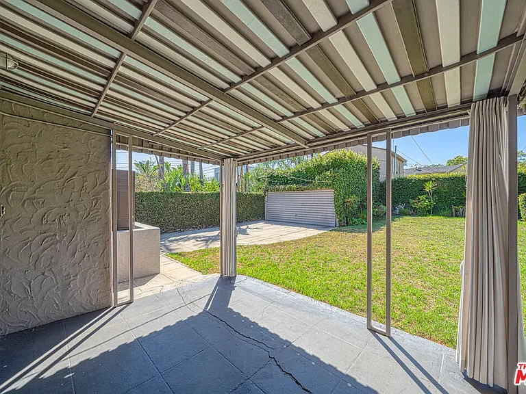 107 S Lucerne Blvd — Photo 17