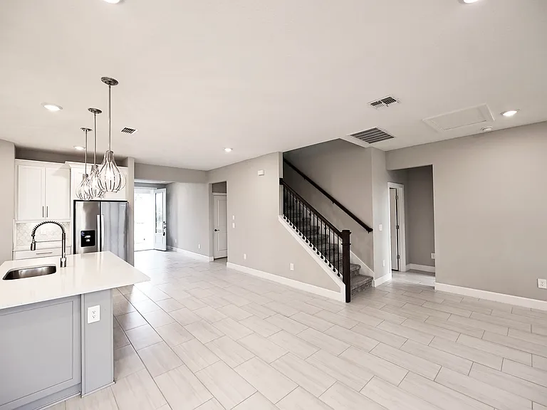 3806 Savanna Palms Ct — Photo 10