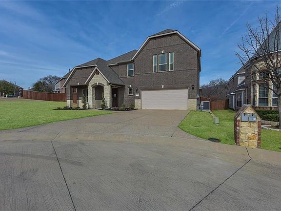 3rd image of 3820 Club Crest Ct