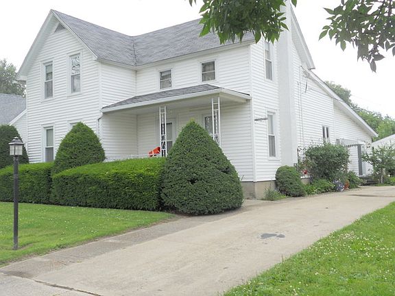 2nd image of 527 W Beaver St