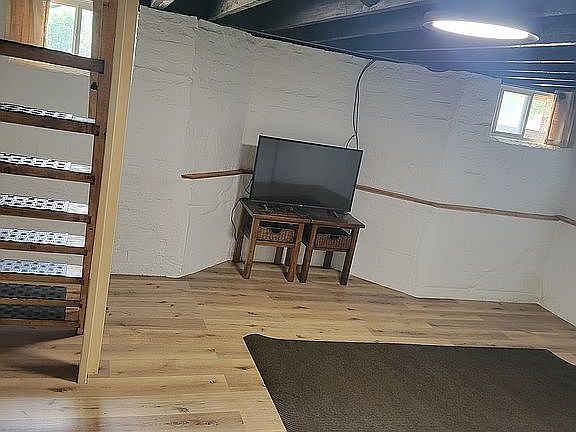 5th image of 801 Elmwood Ave