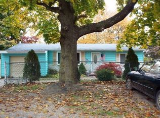 517 Taylor Ave, East Patchogue, NY 11772
