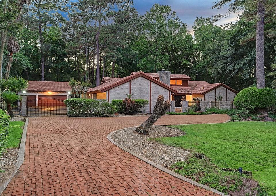 1st image of 2507 Valley Manor Dr