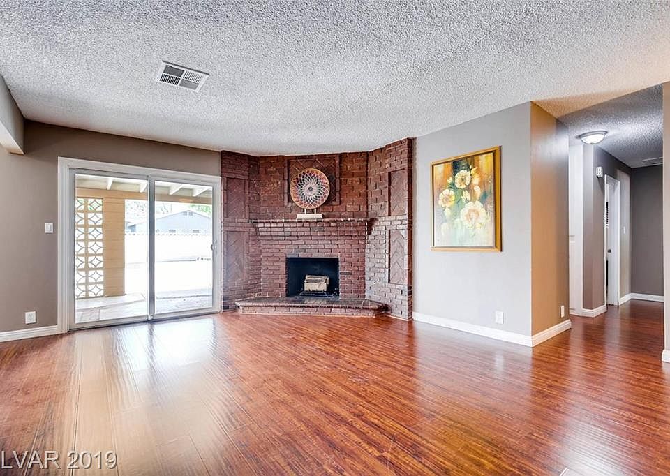 1st image of 2105 W Oakey Blvd