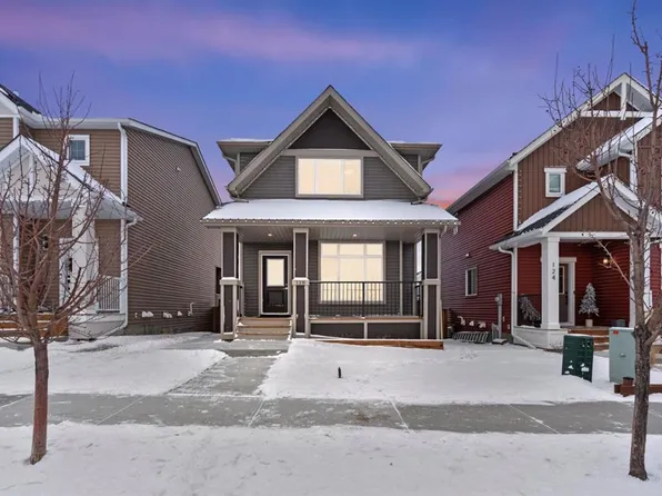 128 S Fireside Way, Cochrane, AB T4C 2T1