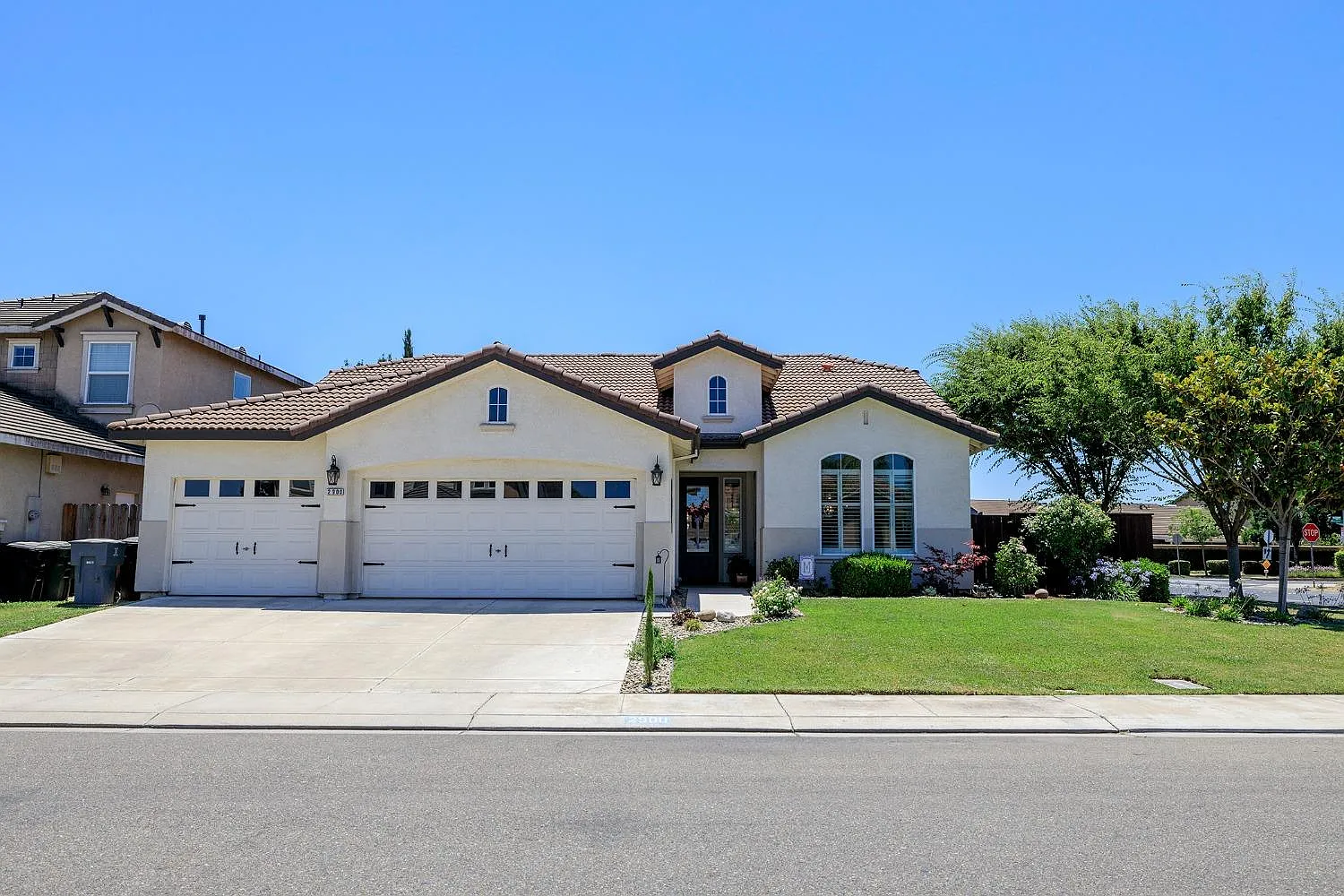 2900 Mineshaft Ct photo 1