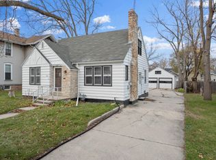216 E Parkway Ave, Oshkosh, WI 54901