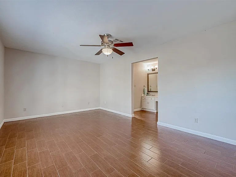 2022 Highland Hills Dr — Photo 27