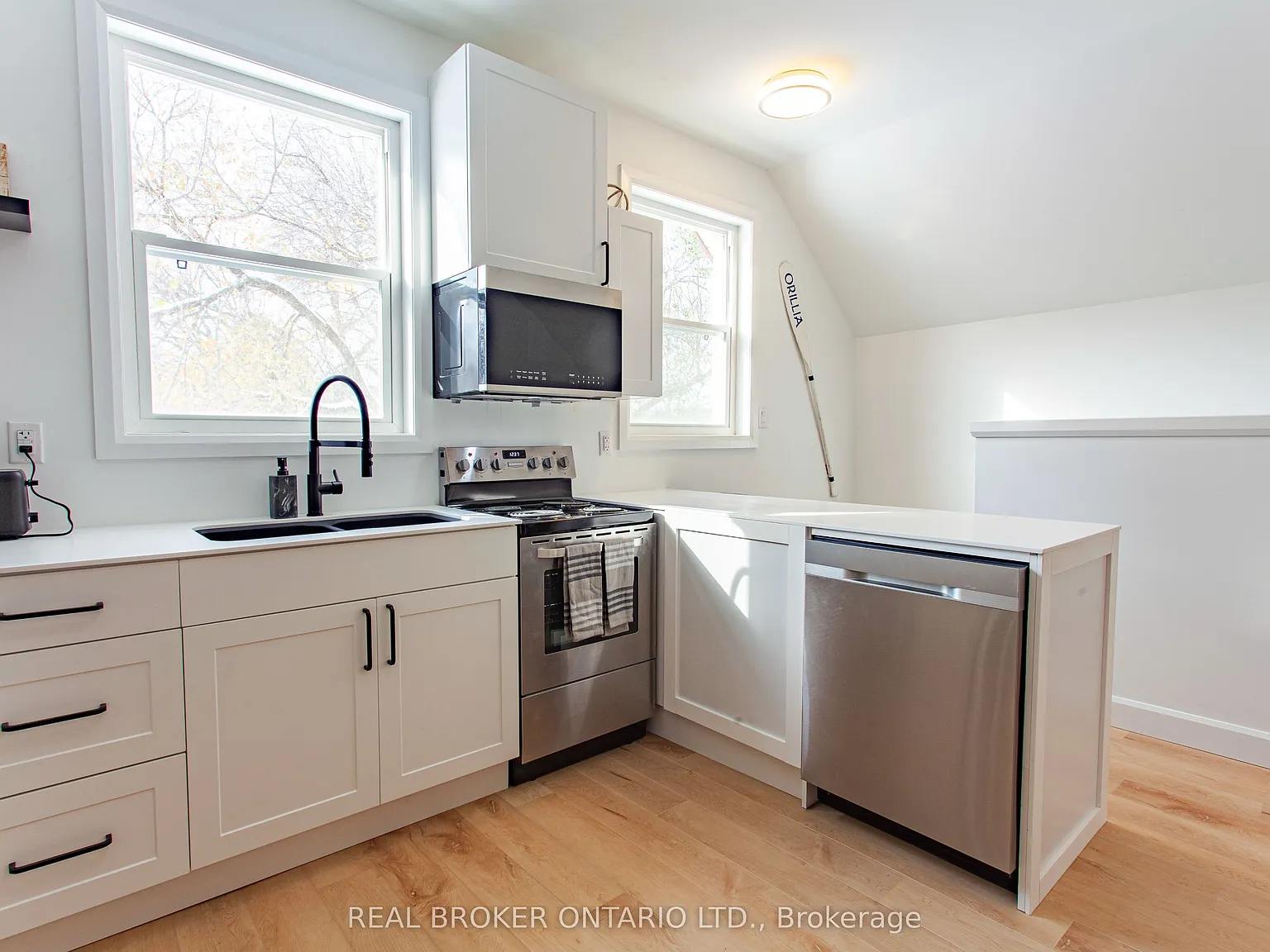1 bed, $1,800 — Photo 2
