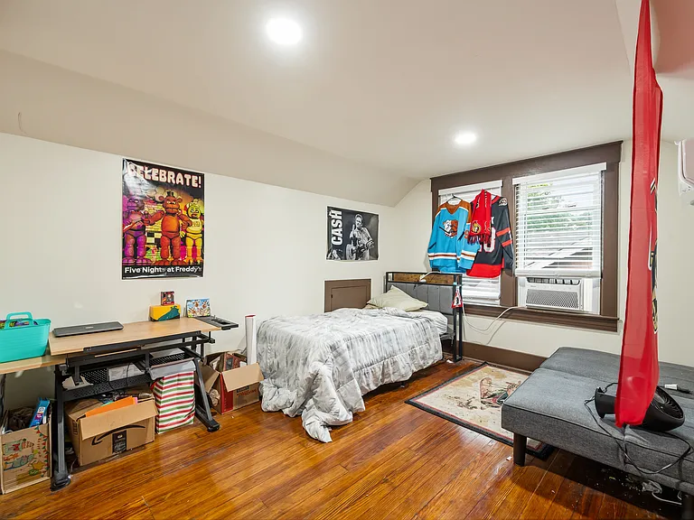 2111 Lowell Ave — Photo 24