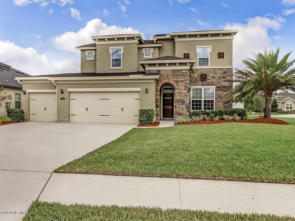 1st image of 28 Breezeway Ct