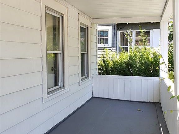 2nd image of 303 Herbert St