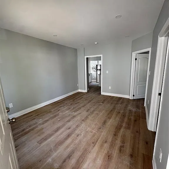 945 Wellington Ave #2 — Photo 3