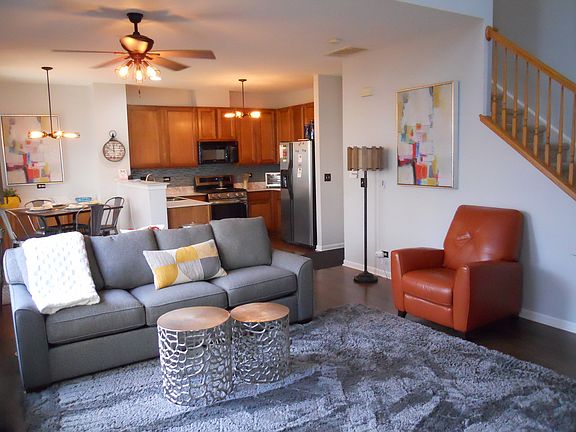 5th image of 2122 Claremont Ln #0