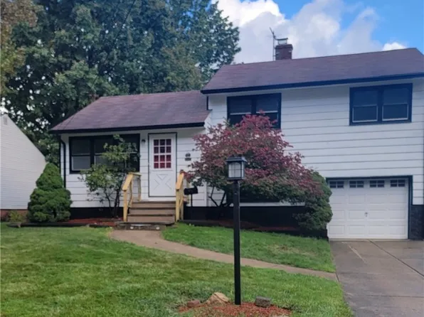 11217 Stoneham Rd, Parma Heights, OH 44130