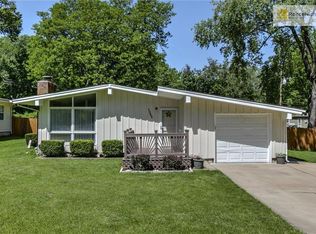 7242 Lowell Ave, Overland Park, KS 66204