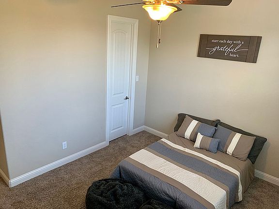 4th image of 1611 Twin Knolls Ln