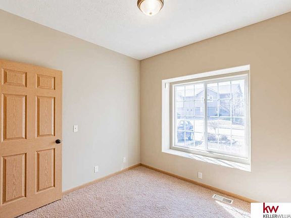 4th image of 5119 N 177th St