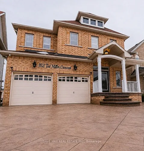 162 Ted Miller Cres Photo 1