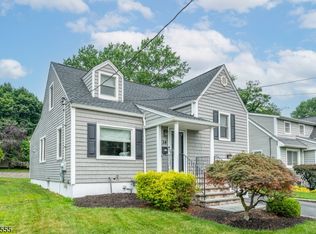 34 Devonshire Rd, Cedar Grove, NJ 07009