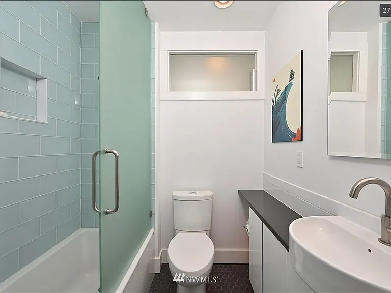 1609 Warren Ave N — Photo 16
