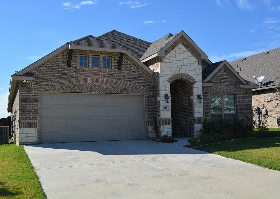 1st image of 217 Carson Dr