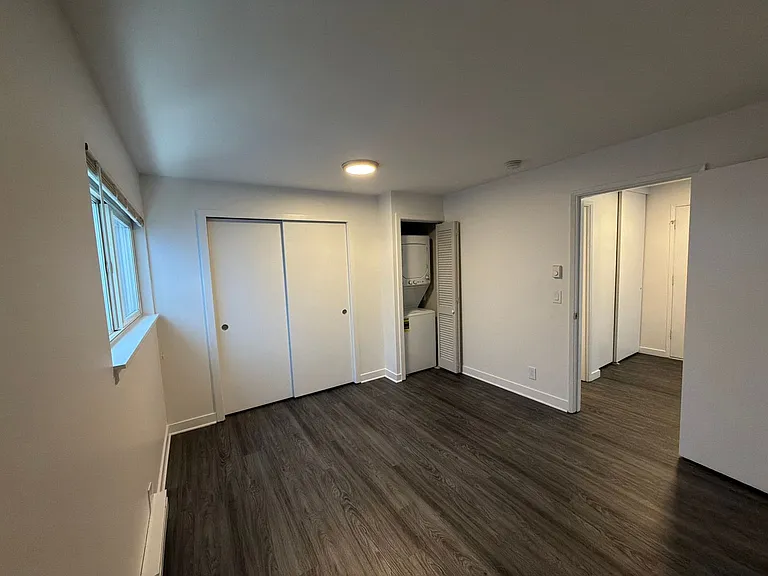 Sylvan Court — Photo 18