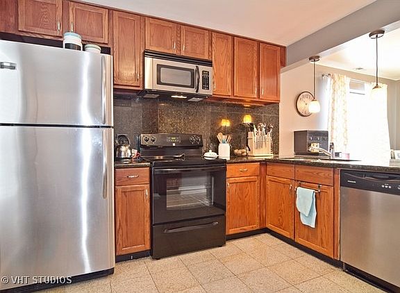 5th image of 123 Crest Wood Ct APT 10