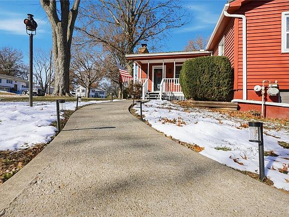 2nd image of 203 Sanderson Dr
