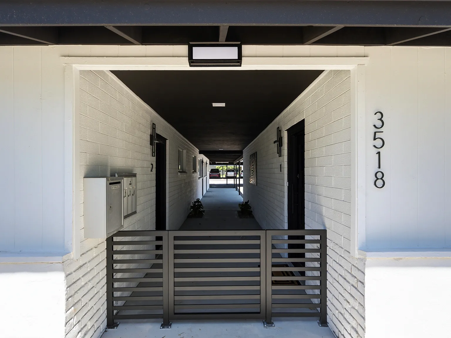 3518 E Montecito Ave — Photo 3