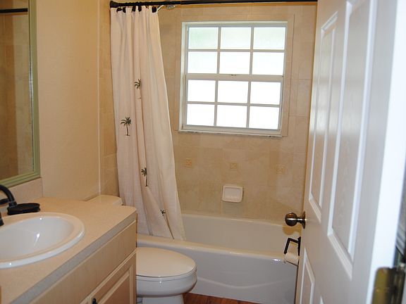 5th image of 4453 Pincushion St