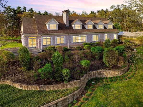 45 Joshua Rd, Wrentham, MA 02093