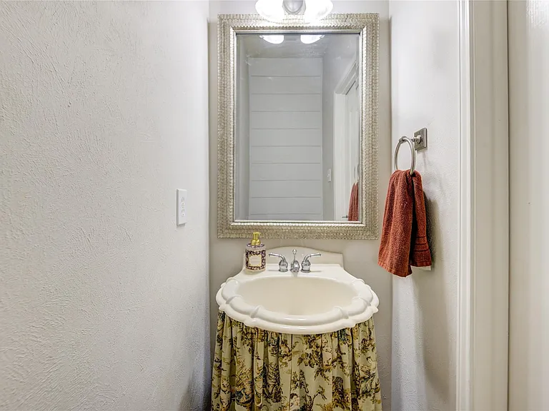 24934 Crystal Stone Ln — Photo 42