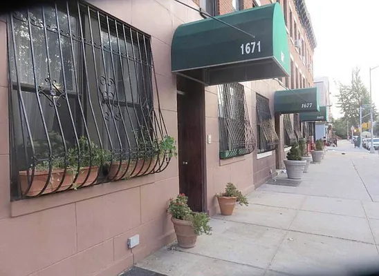 Rented by Space Real Estate | media 16