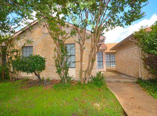 2447 Sunflower Dr, Arlington, TX 76014