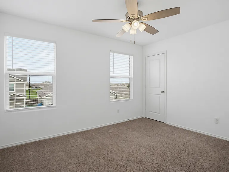 14042 Wool Park — Photo 24