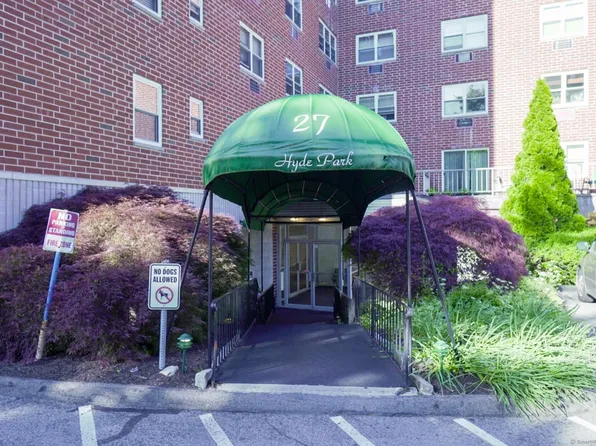 27 Northill Street APT 2X, Stamford, CT 06907