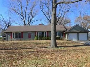 5330 N Walrond Ave, Kansas City, MO 64119