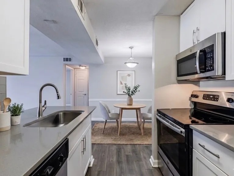 Live Easy. Live Elevated. Live 2100 Defoors. — Photo 27