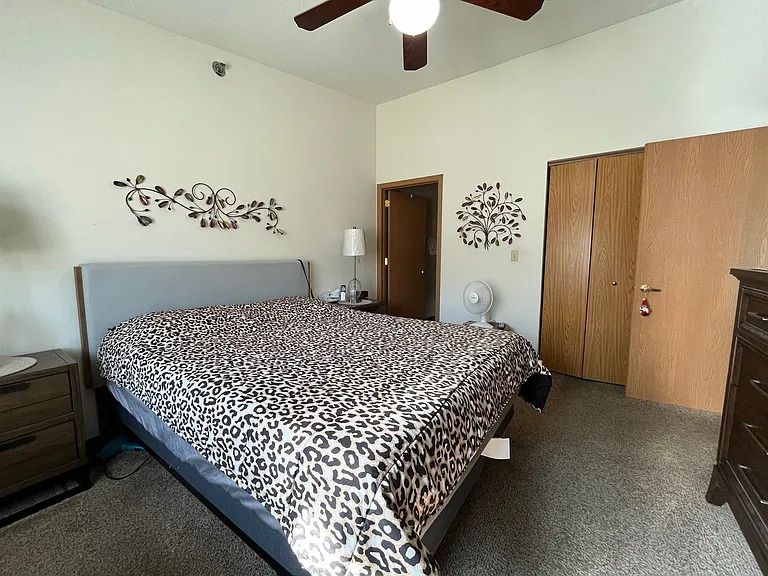11202 W National Ave — Photo 12