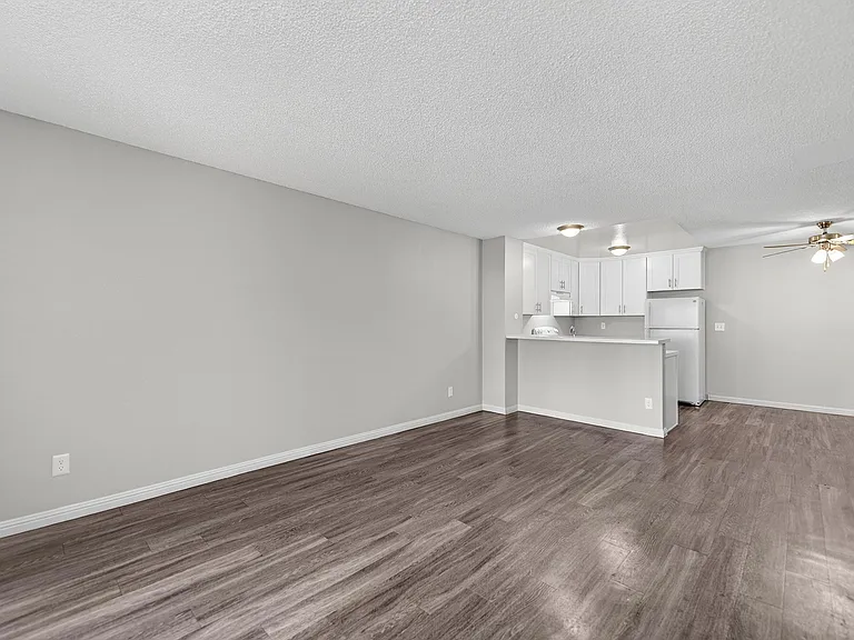 Prado Apartments — Photo 54