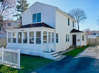 46 D St, Hull, MA 02045