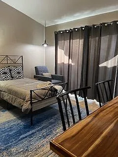 1 bed, 1.0 bath, 100 sqft, $1,400 — Photo 4